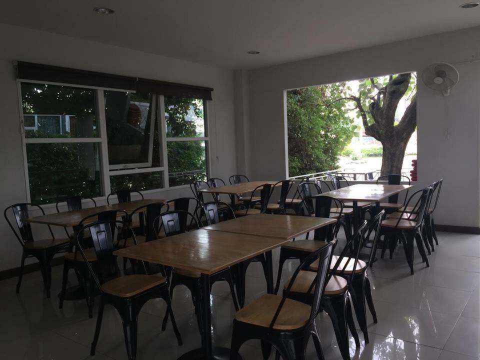 더 젤 버젯 호텔 부리암 부리람 외부 사진